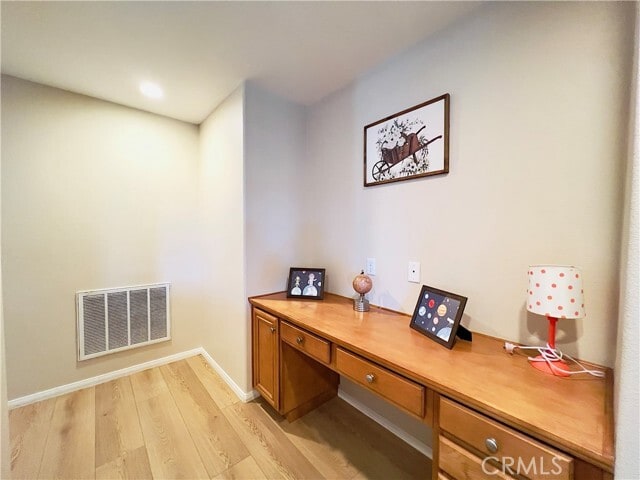 Building Photo - 17231 Greentree Dr