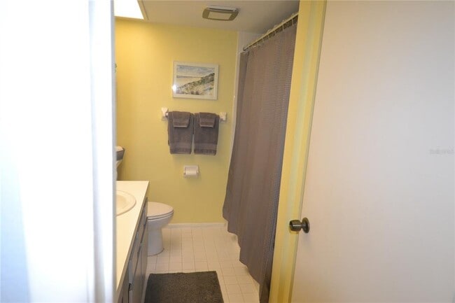 Building Photo - 284 Woodlake Wynde