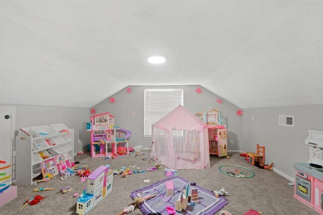 Building Photo - 2926 Lakefield Way