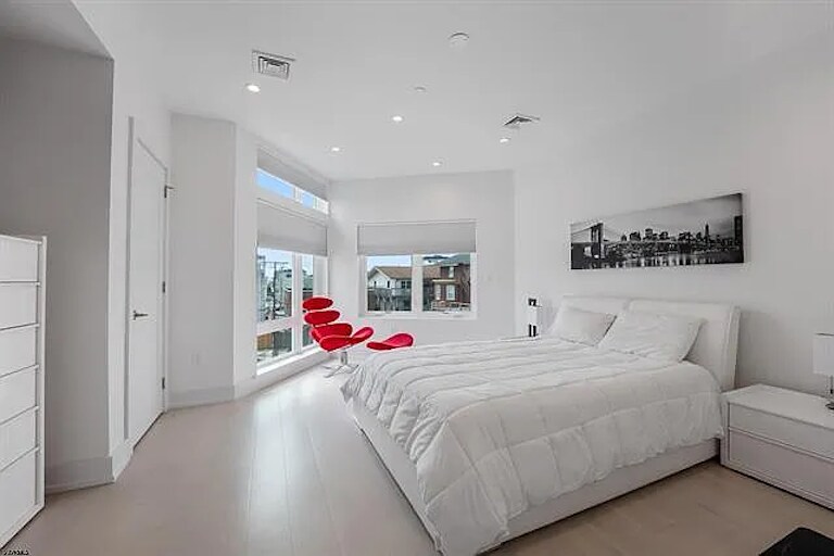 Building Photo - 117 S Little Rock Ave