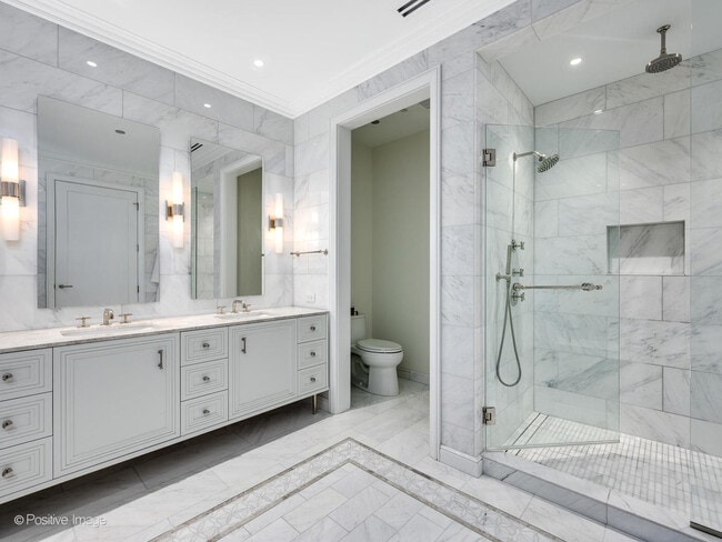 Building Photo - 435 N Michigan Ave