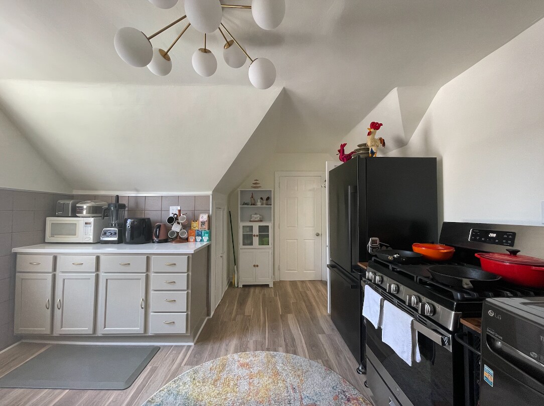 Building Photo - 814 N Fairfield Ave