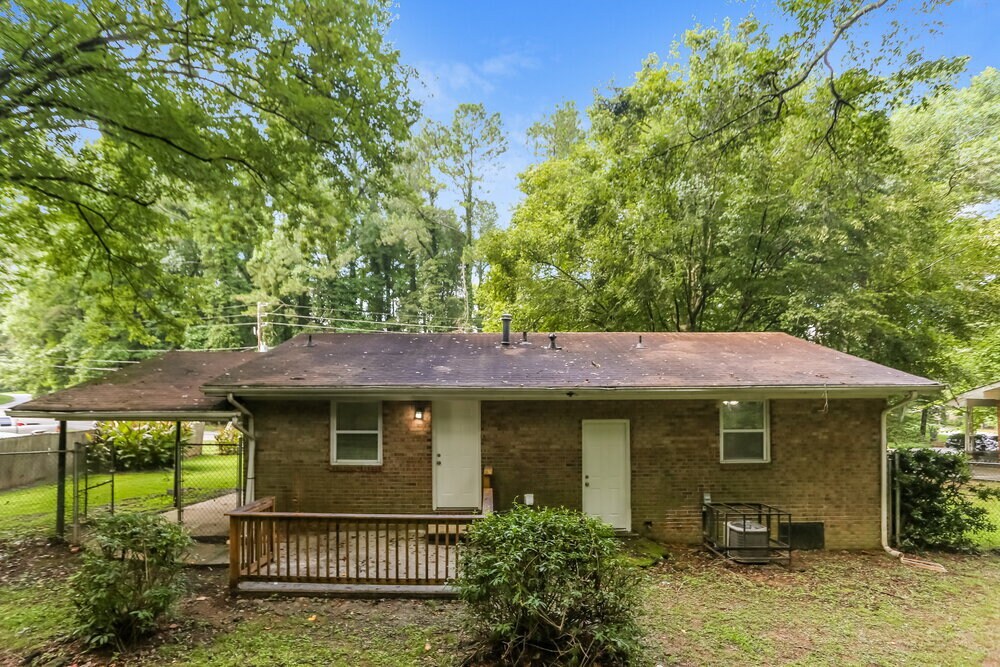 Building Photo - 599 Plainville Dr SW
