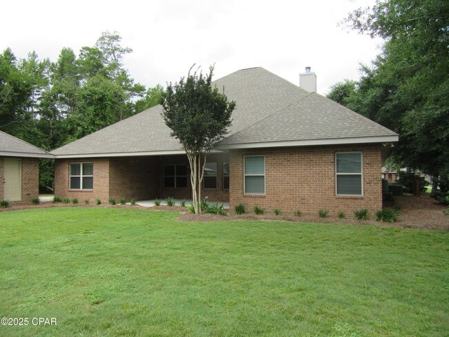 Building Photo - 114 Lake Merial Shores Dr