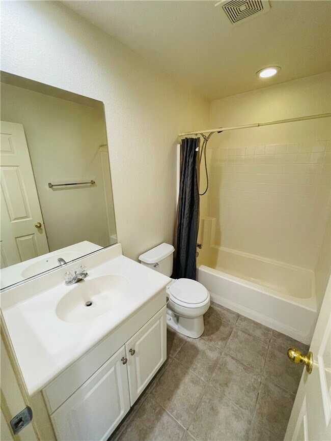 Building Photo - 33590 Willow Haven Ln