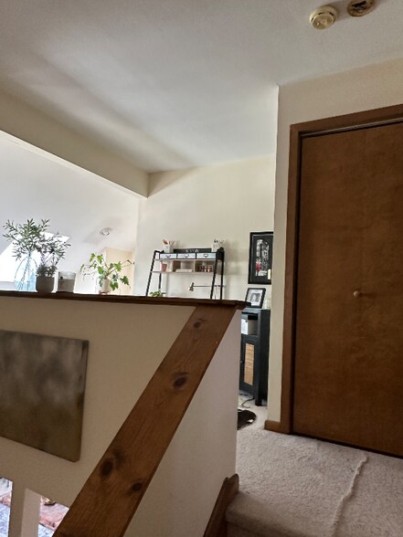 Building Photo - 23 Sprucebrook Trail