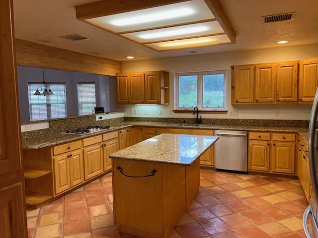 Building Photo - 16 Vista Encantada Dr