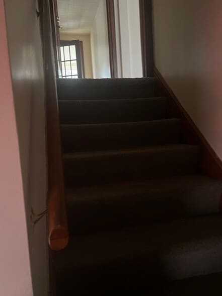 Primary Photo - 147 Rossiter Rd