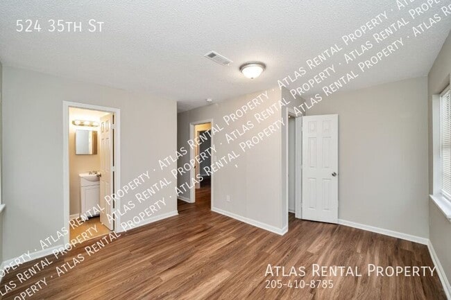 Building Photo - 524 35th St