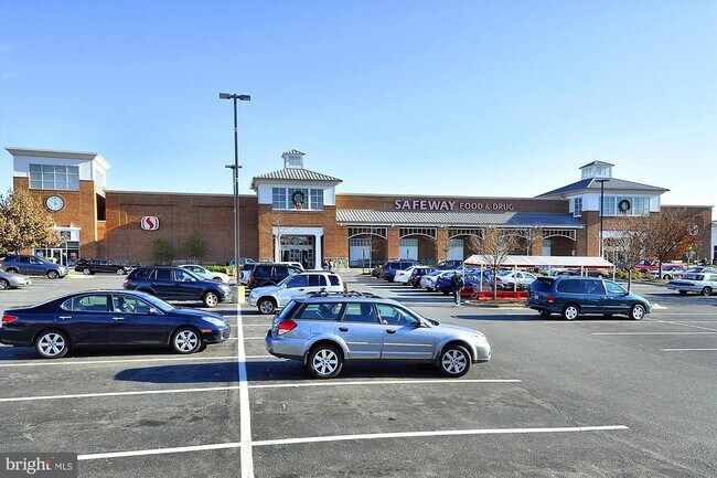 Building Photo - 13950 Estuary Dr