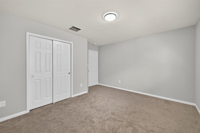 Building Photo - 20718 Bandrock Terrace