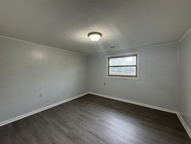 Building Photo - Newly renovated 3 Bedroom, 2 Bath home on CR 136
