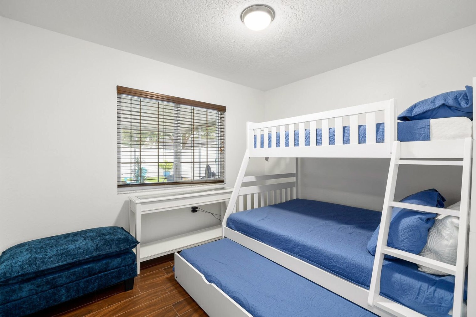 Building Photo - 6398 Woodland Blvd