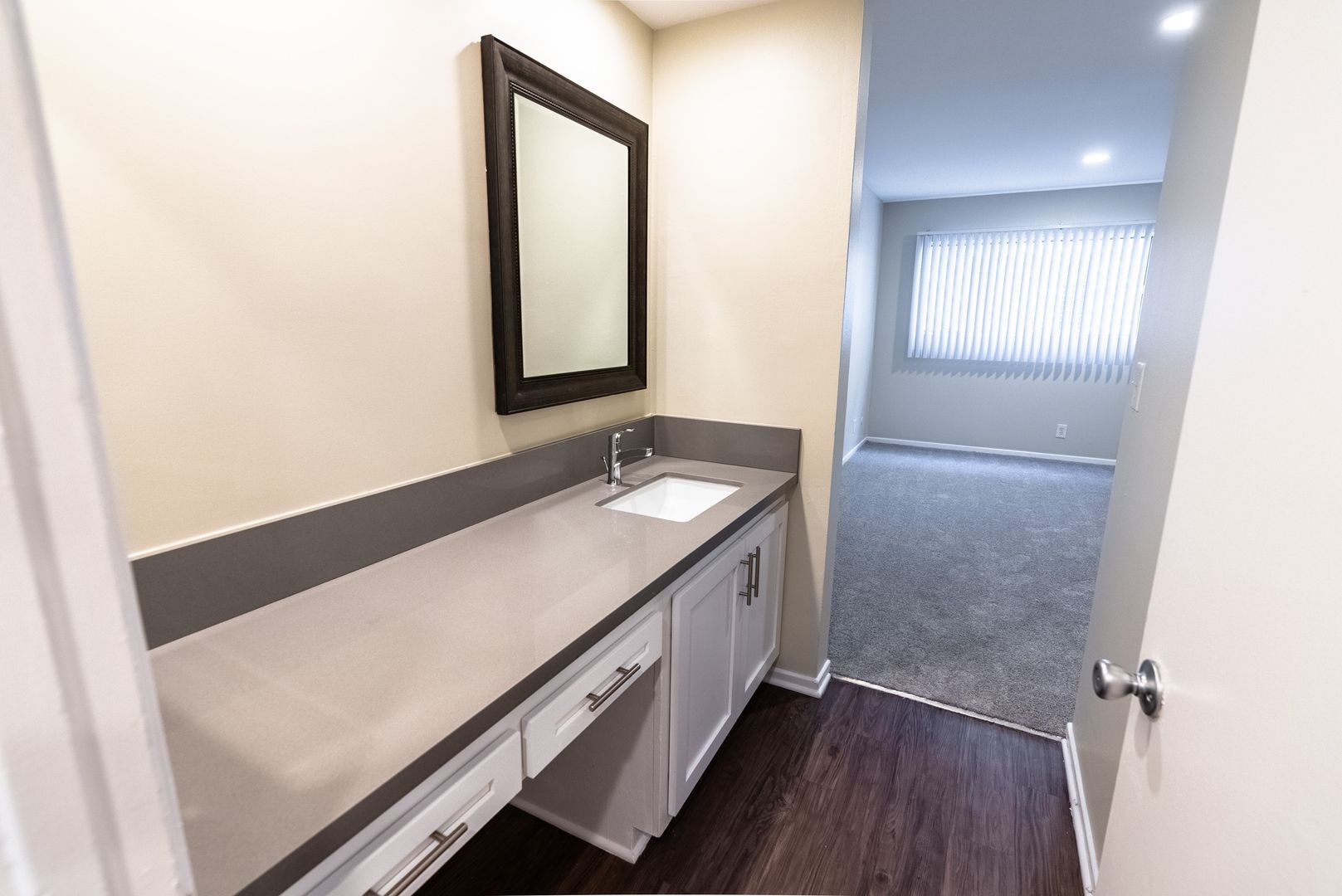 Interior Photo - 312 S Willaman Dr