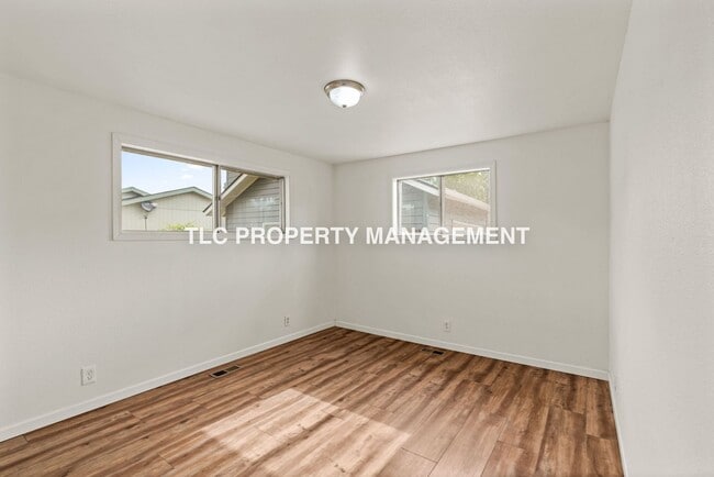 Building Photo - 4669-4671 Barger Drive