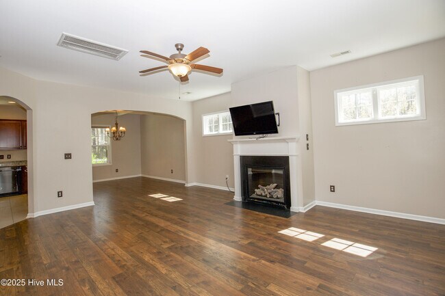 Building Photo - 130 Timberhurst Ct