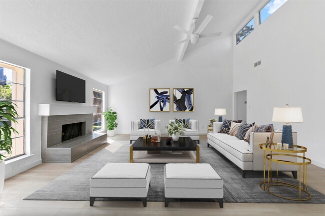 Building Photo - 2042 Lexington Woods Dr