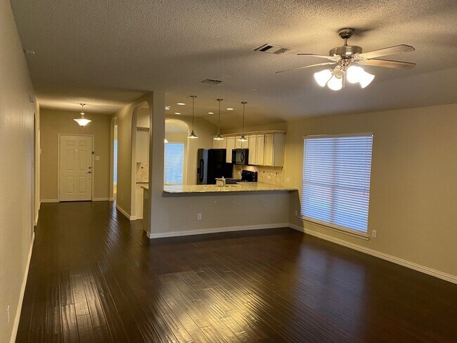 Building Photo - 9909 Carter Dr