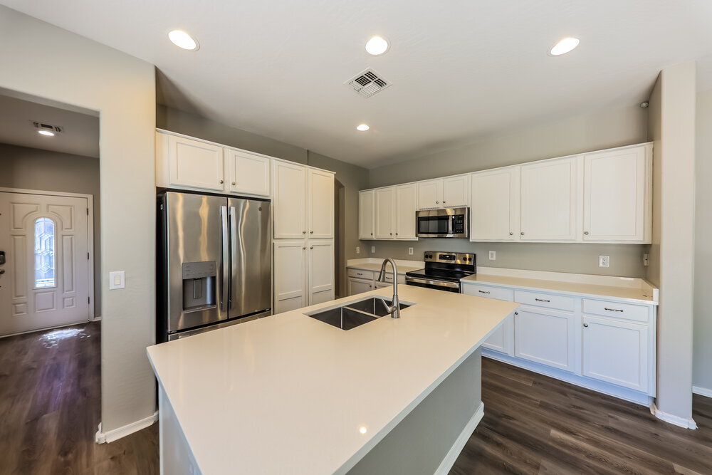Building Photo - 14180 W Country Gables Dr