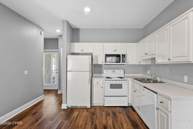 Building Photo - 236 Bonita Cir