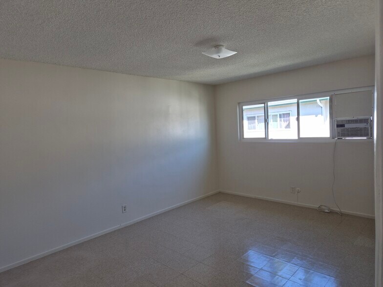 Building Photo - 6761 Curtis Ave