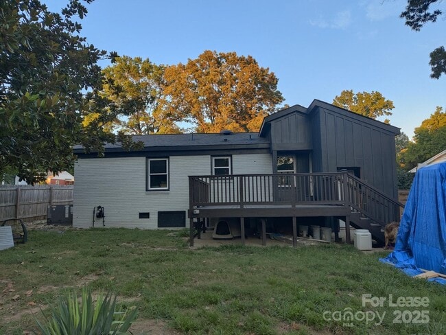 Building Photo - 4820 Gilmore Dr