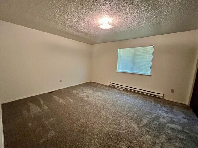 Building Photo - Townhome in Rifle