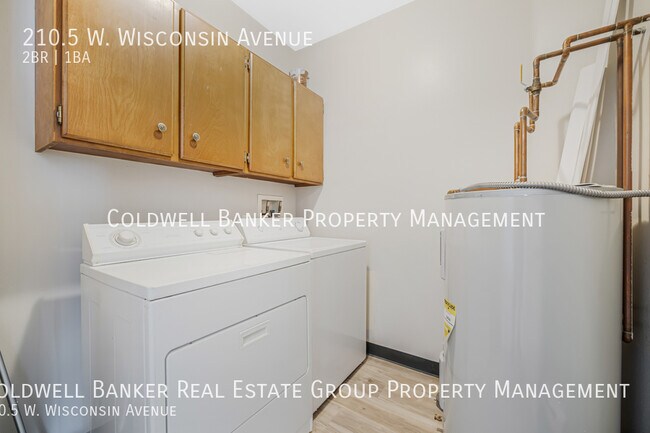 Building Photo - 210.5 W Wisconsin Ave