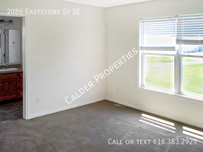 Building Photo - 2086 Eaststone St SE