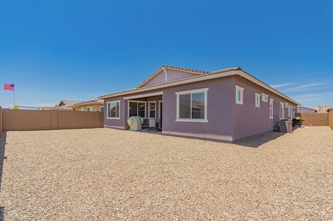 Building Photo - 941 Treasure Trl