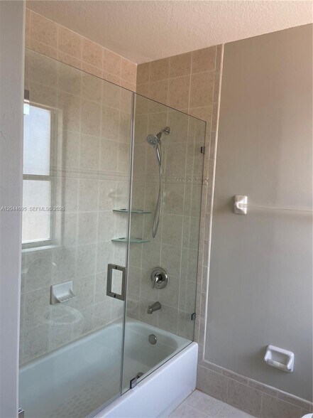 Building Photo - 15431 SW 39th Ter