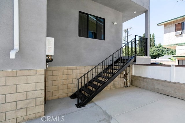 Building Photo - 1615 Winona Blvd
