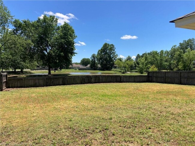 Building Photo - 2020 Palomino Dr