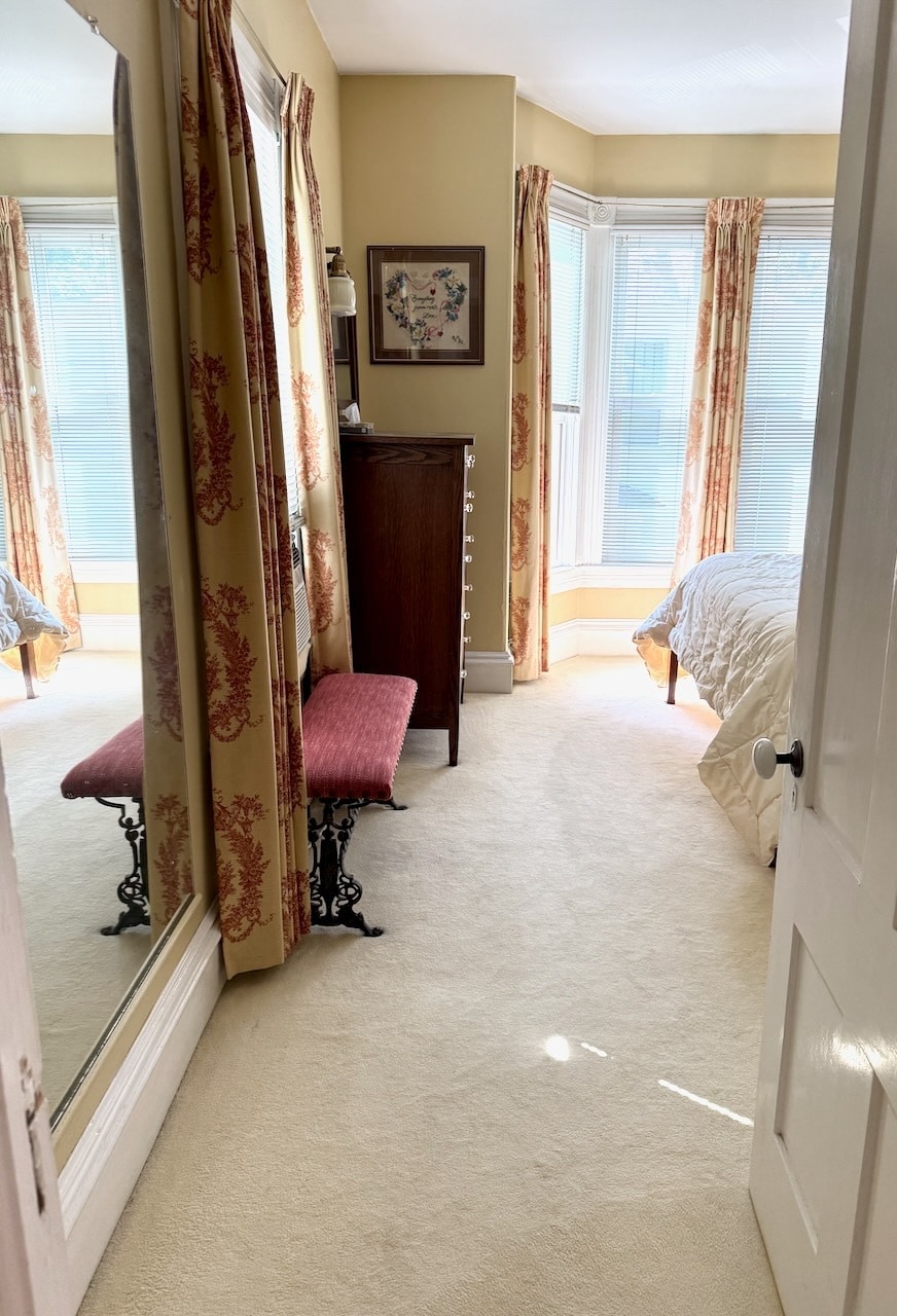 Building Photo - 61 Mansfield Ave