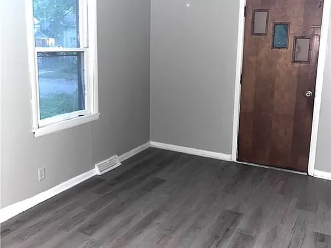 Building Photo - Charming 1-Bedroom Ranch Home – Updated Comfort, Classic Character