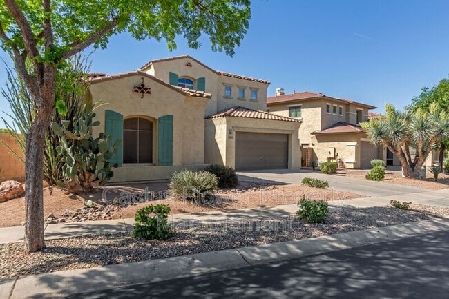 Building Photo - 749 E La Costa Dr