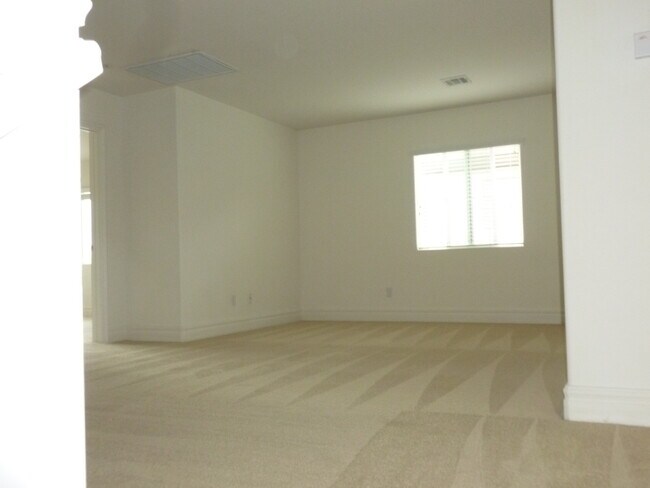 Building Photo - 9689 Kampsville Ave