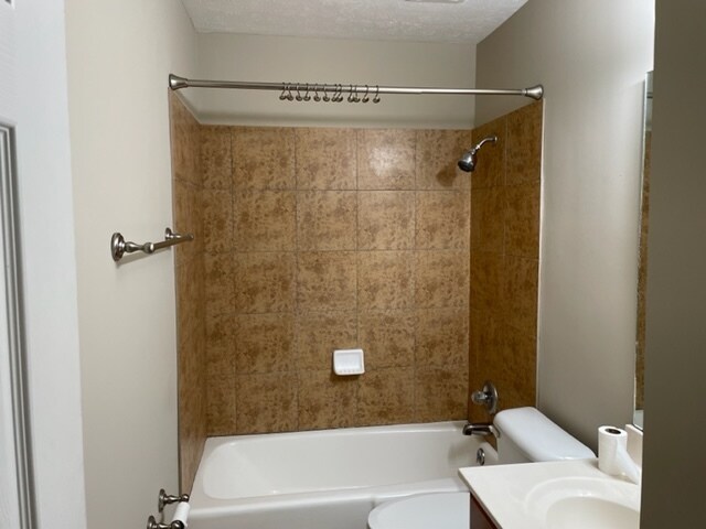 Building Photo - 1503 La Fontenay Ct