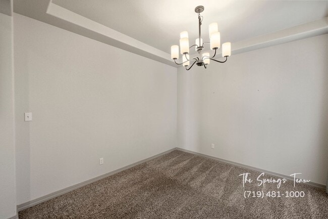 Building Photo - BEAUTIFUL 4BD + OFFICE MAIN-LEVEL LIVING H...