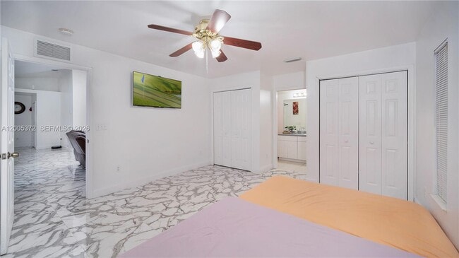 Building Photo - 4081 14th Ave SE