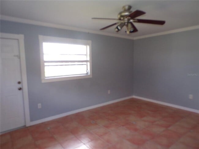 Building Photo - 270 Belaire Ct