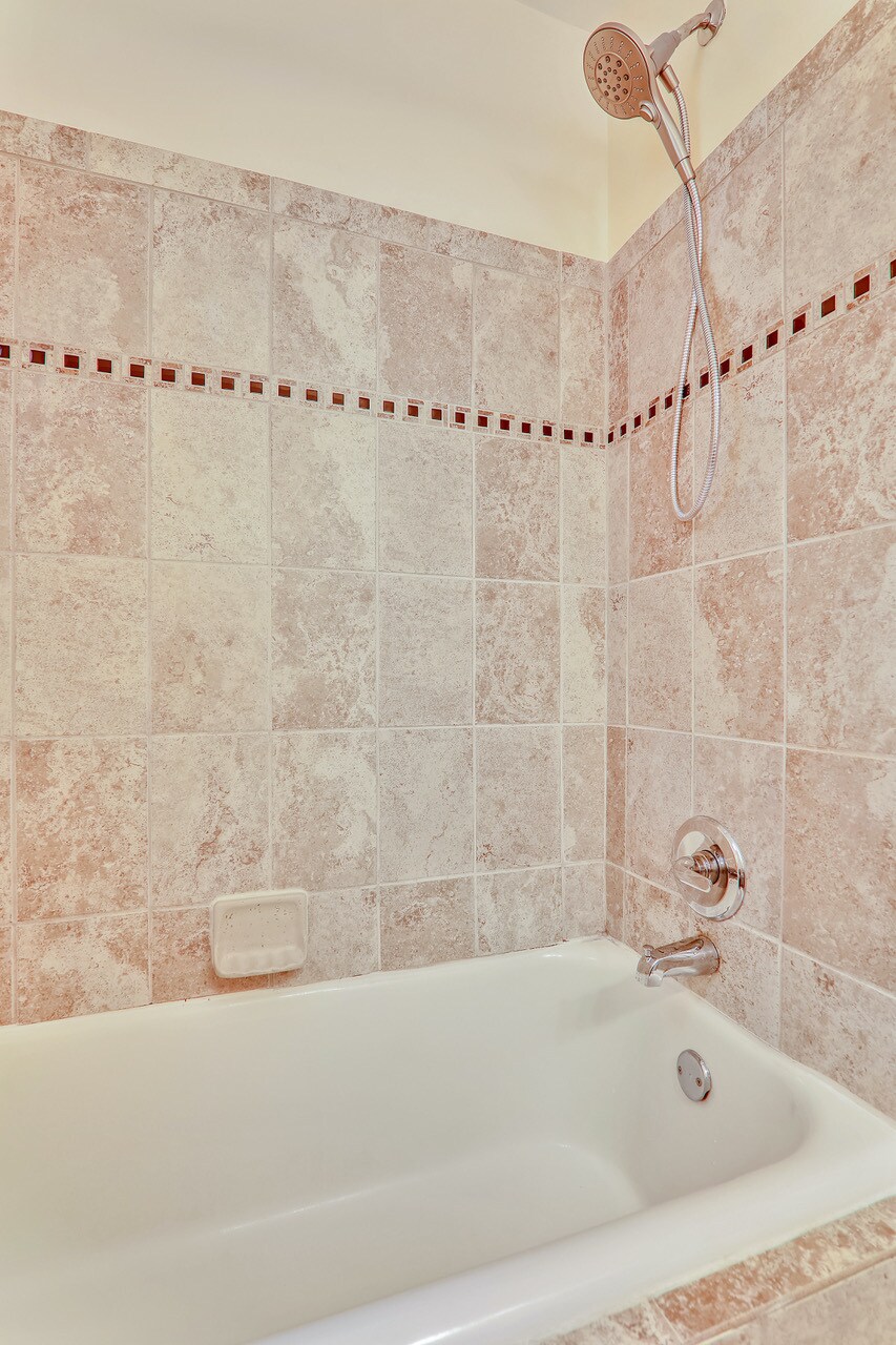 Bathroom - 728 5th St SE