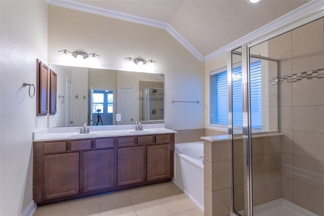 Building Photo - 22314 Sheldonwood Court