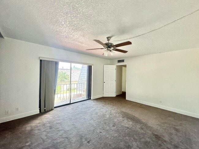 Building Photo - 63 Lake Arbor Dr