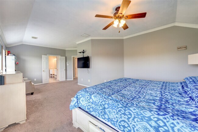Building Photo - 1731 Maryvale Dr