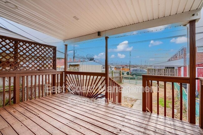 Building Photo - 2735 Moorgate Rd