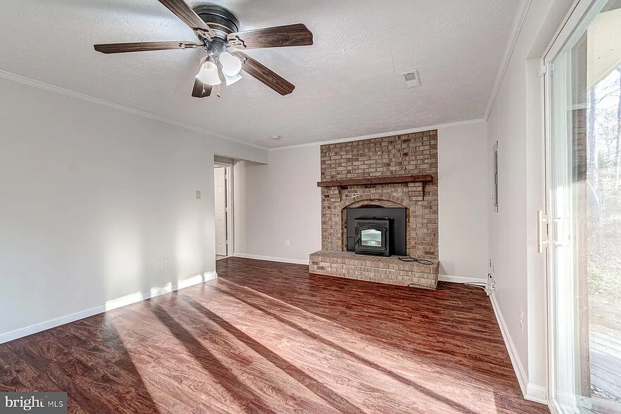 Building Photo - 11134 Stonebrook Dr