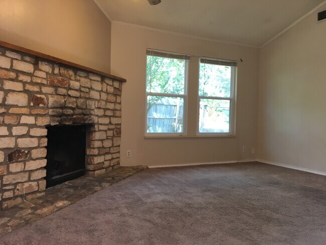 Building Photo - 906 Sirocco Dr