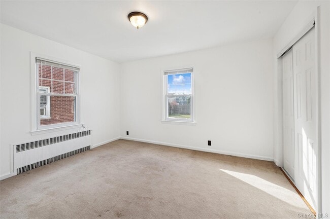 Building Photo - 138 Colonial Pl