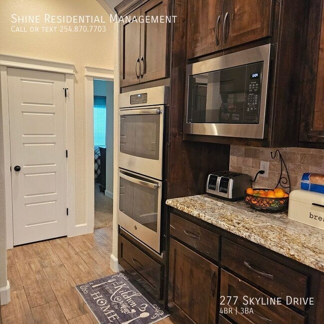 Building Photo - 277 Skyline Dr